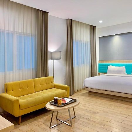 Hotel Santika Kelapa Gading Jakarta Kültér fotó